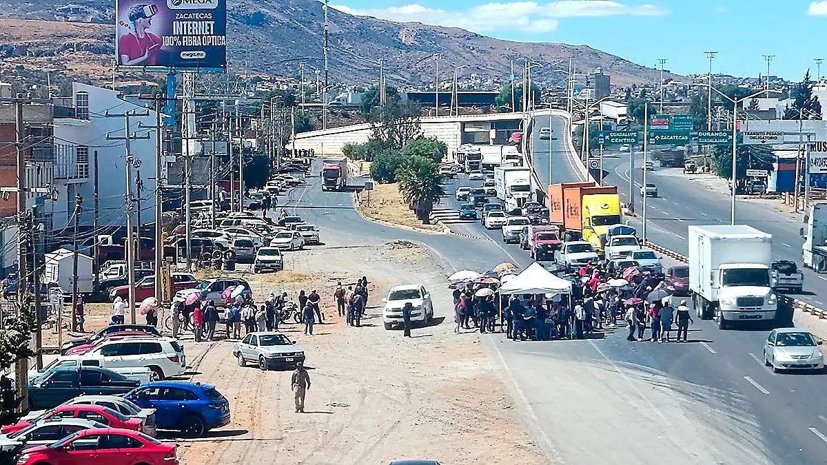 Bloqueo maestros Guadalupe